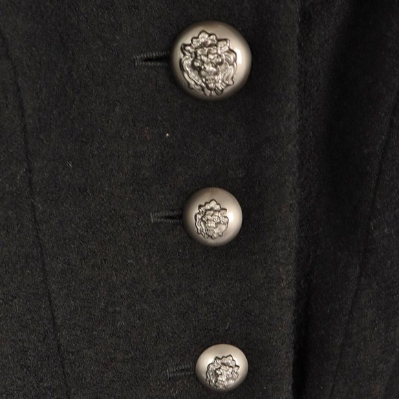 Chanel size 42 Black Wool Silk Lined Jacket - Picture 5 of 11